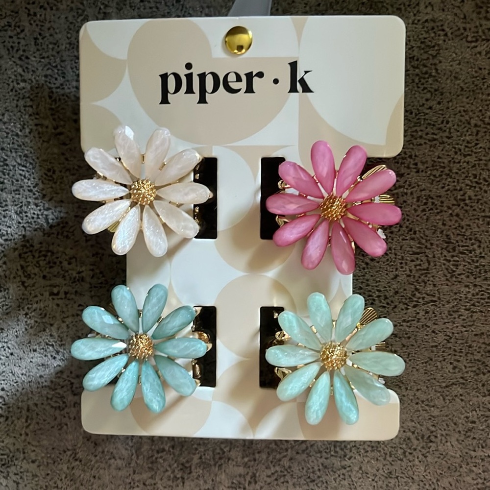 New Piper K Floral Hair Clips New On Card